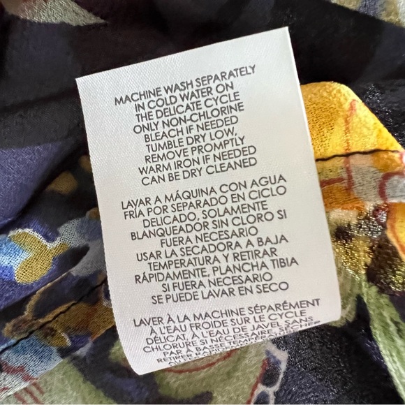 CABI Floral Button Down Front Shirt Collared Long Sleeves Size Small - Picture 12 of 15